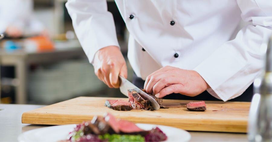 Minimizing Restaurant Food Waste: 3 Essential Tips for Kitchen Managers